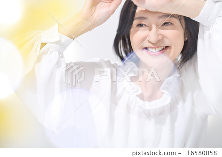 Beauty middle women Beauty middle women 116580058