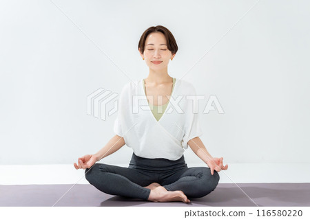 做瑜珈的女人 116580220