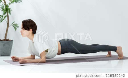 做瑜珈的女人 116580242