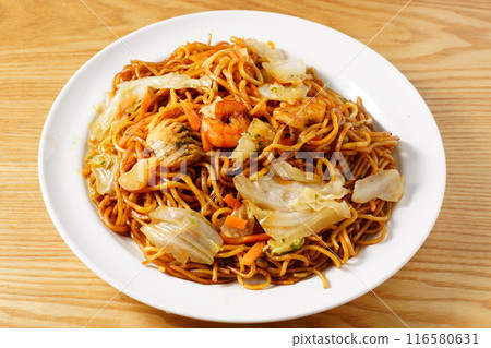 Seafood fried noodles 116580631