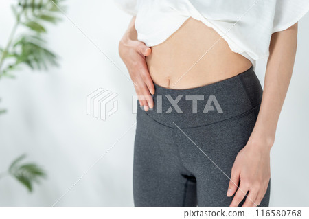 Woman on a diet 116580768