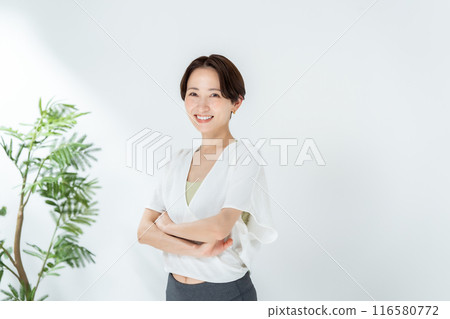 穿運動服的女性 116580772