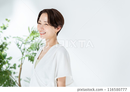 Woman in sportswear Woman in sportswear 116580777