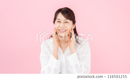 50 多歲的女人肖像 116581255