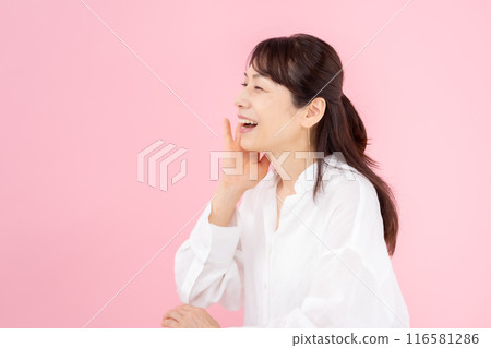 50 多歲的女人肖像 116581286