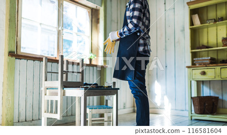 Man in the atelier Man in the atelier 116581604