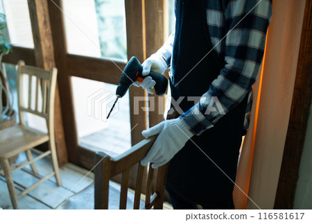 Man in the atelier Man in the atelier 116581617