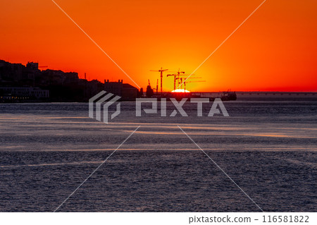 Lisbon Lisbon 116581822