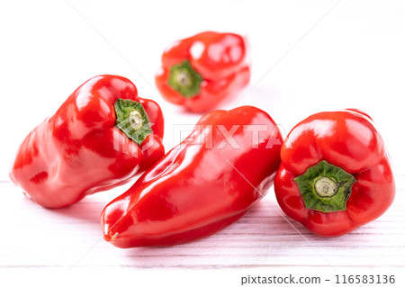 Red pepper 116583136