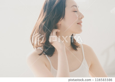 女生 女孩 女性 116583386