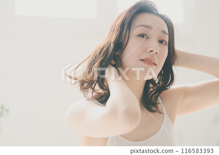 female, lady, woman 116583393