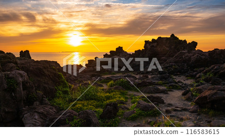 Sixteen Rakan Rocks - Evening Scenery Sixteen Rakan Rocks - Evening Scenery 116583615