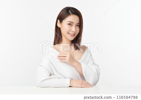 Beautiful young asian woman with clean fresh skin on white background, Face care, Facial treatment, Cosmetology, beauty and spa, Asian women portrait. 116584798