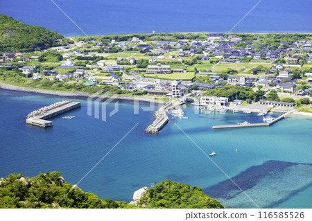 Beautiful scenery of Itoshima seen from Tateishiyama, Keya Fishing Port, Itoshima City, Fukuoka Prefecture 116585526