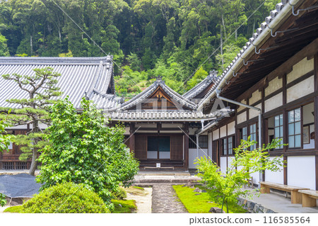 興勝寺正殿栗大聖院入口（京都府宇治市） 116585564