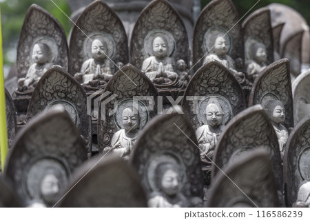 愛心院境內的石佛(京都府宇治市) 愛心院境內的石佛(京都府宇治市) 116586239