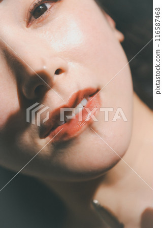 female, lady, woman 116587468