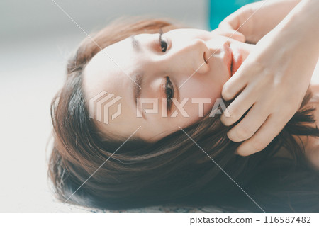 hair care, worried, worry 116587482