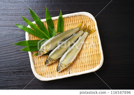 Ayu fish on a bamboo sieve 116587896