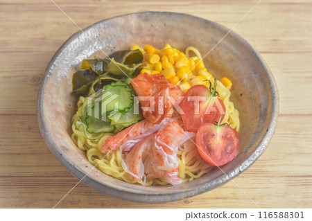 夏季經典麵食 hiyashi chuka 116588301