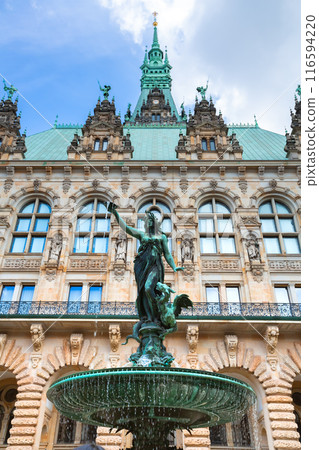 Hamburg town hall Rathaus with Hygieia fountain 116594220