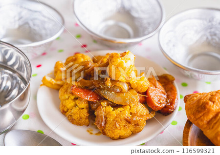Cauliflower sabzi 116599321