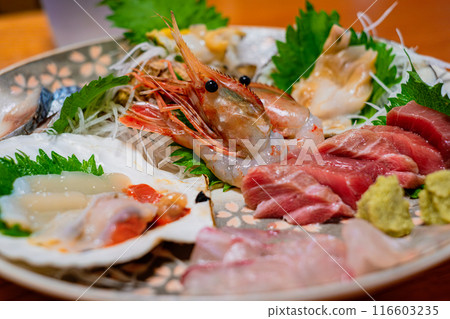 [#函館]生魚片拼盤 116603235