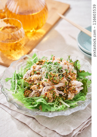 Pork shabu-shabu salad Pork shabu-shabu salad 116603539