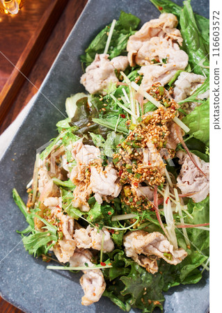 Pork shabu-shabu salad 116603572