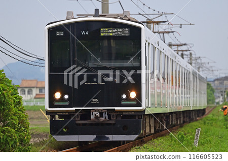 Chikuhi Line, Kafuri-Ichikisan, JR Kyushu, 305 series, W4 formation (Karatsu) Chikuhi Line, Kafuri-Ichikisan, JR Kyushu, 305 series, W4 formation (Karatsu) 116605523