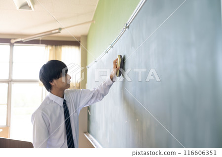 Snapshots of high school students 116606351