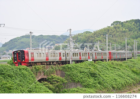鹿兒島本線 多哥～東福間 JR 九州 813 系列 R2022 編組（南福岡） 116608274