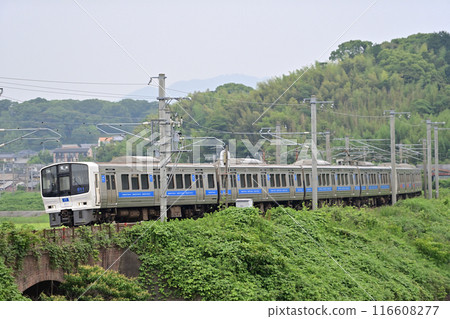 Kagoshima Main Line, Togo-Tofuku section, JR Kyushu, 811 series, P2013 formation (Minami-Fukuoka) 116608277