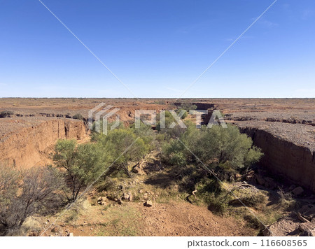 Mountains in the Australian Outback Mountains in the Australian Outback 116608565