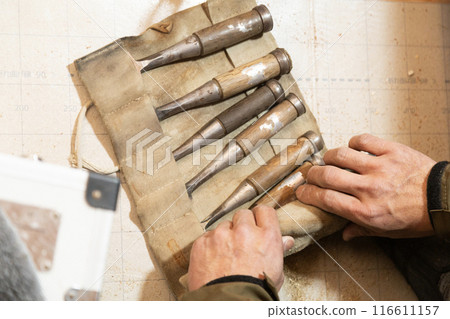 Carpenters 116611157