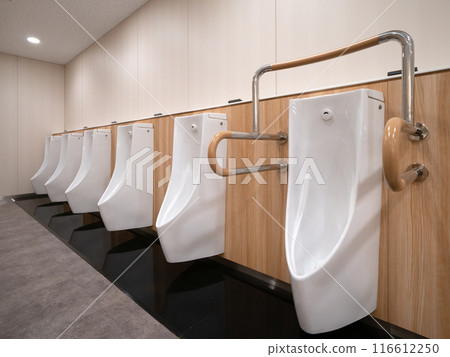 Men's public toilet 116612250