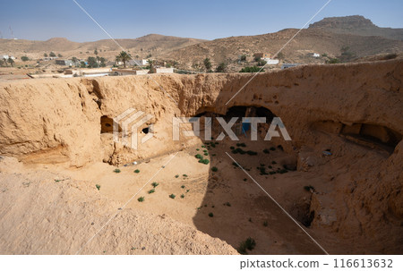Traditional berber house near Matmata in Sahara Desert. Tunisia 116613632