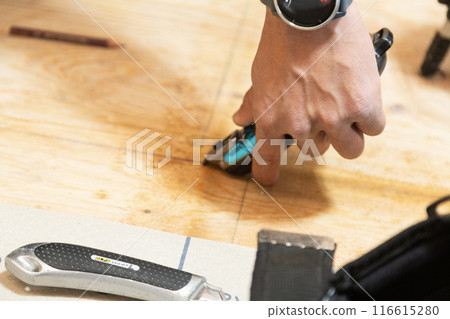 Interior construction 116615280