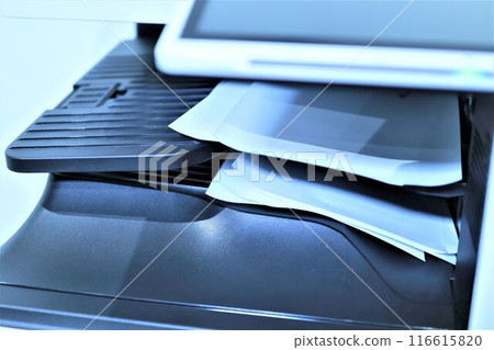 影印機出紙的地方 116615820