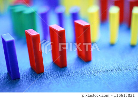 多彩多米諾骨牌 116615821