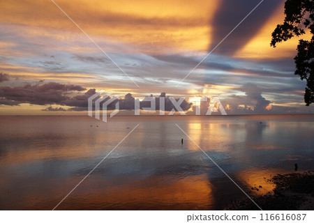 Moorea sunset Moorea sunset 116616087