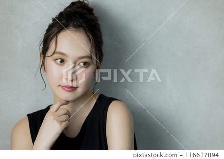 black sleeveless woman 116617094