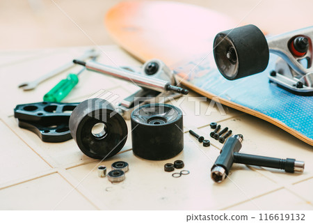 Surfskate maintenance concept Surfskate maintenance concept 116619132