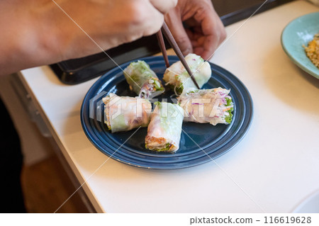 美味新鮮的春捲 116619628