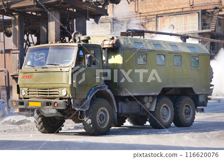 Khaky heavy resque military truck,car on blue sky with antenne Khaky heavy resque military truck,car on blue sky with antenne 116620076