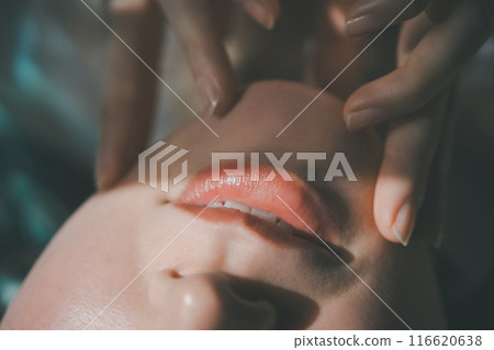 female, lady, woman 116620638