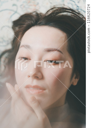 female, lady, woman 116620724