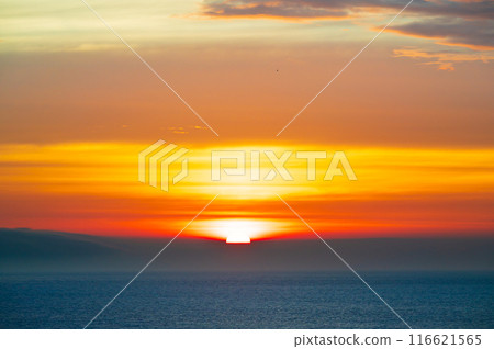 Sunrise over the sea in the early morning in Higashiizu 116621565