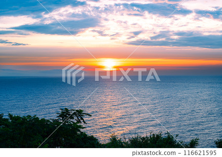 Sunrise over the sea in the early morning in Higashiizu Sunrise over the sea in the early morning in Higashiizu 116621595