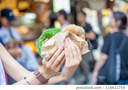 Taiwan donuts 116621759